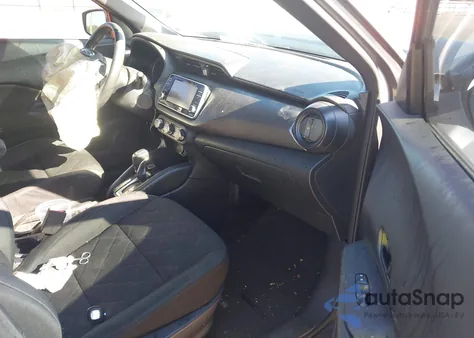 2019 Nissan Kicks S z USA, uszkodzony, nr VIN 3N1CP5CU9KL537947